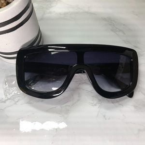 🕶 Retro Brand Sunglasses 🕶